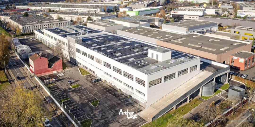 LOCAUX d'ACTIVITE RESTRUCTURES à LOUER à partir de 750 m² à GENNEVILLIERS