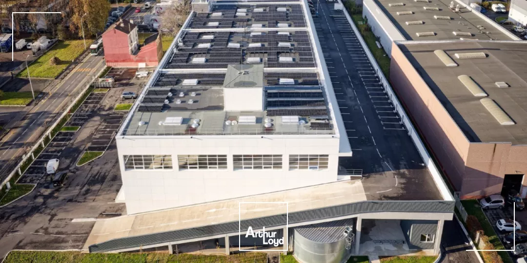 LOCAUX d'ACTIVITE RESTRUCTURES à LOUER à partir de 750 m² à GENNEVILLIERS