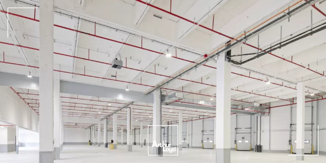 LOCAUX d'ACTIVITE RESTRUCTURES à LOUER à partir de 750 m² à GENNEVILLIERS