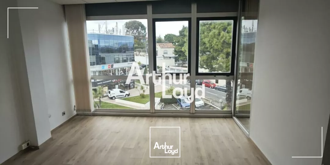 BUREAUX A LOUER DE 160M² SAINT LAURENT DU VAR