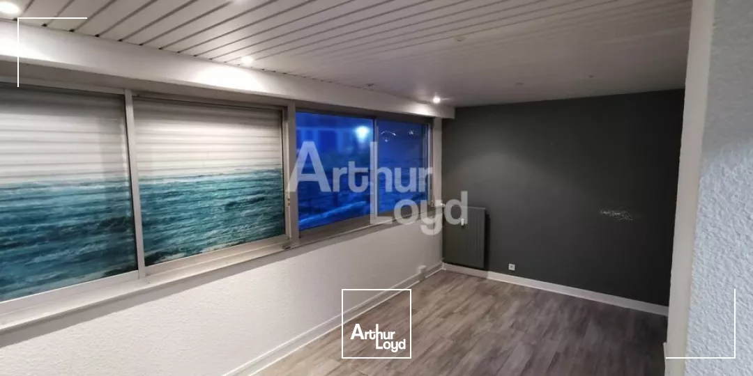 RENNES - BUREAUX A LOUER - 62 M²