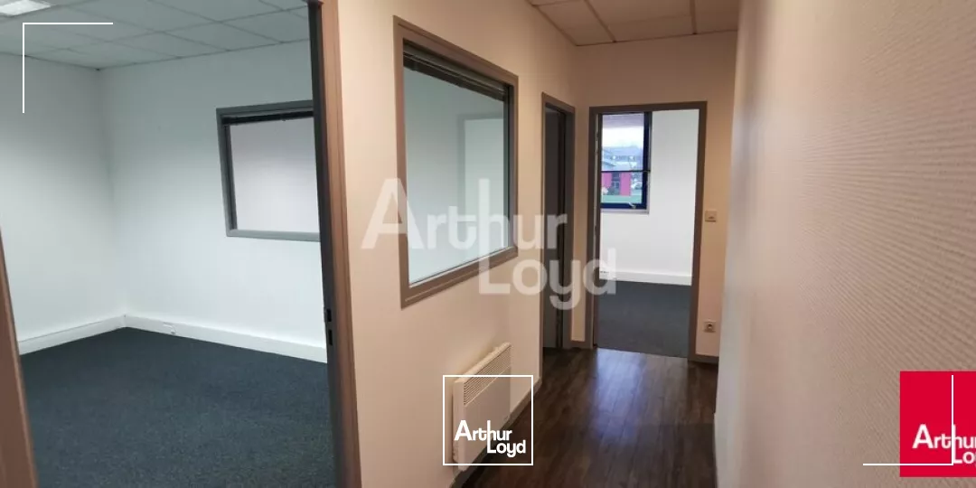 SAINT GREGOIRE - BUREAUX A LOUER - 77 M²