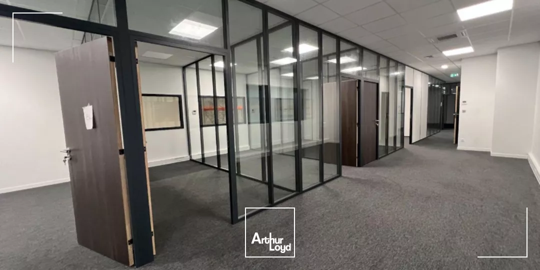 A louer bâtiment neuf à St Aignan