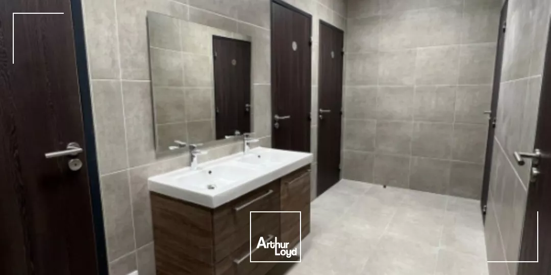 A louer bâtiment neuf à St Aignan