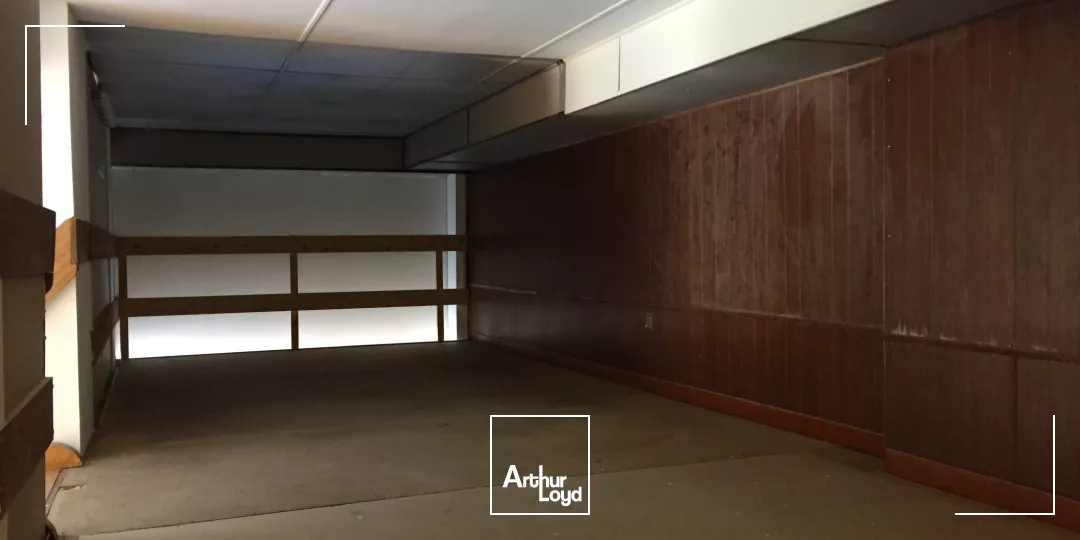 LOCAL COMMERCIAL - 154 m2 - A VENDRE - SOISSONS - Axe passant et excellente visibilité