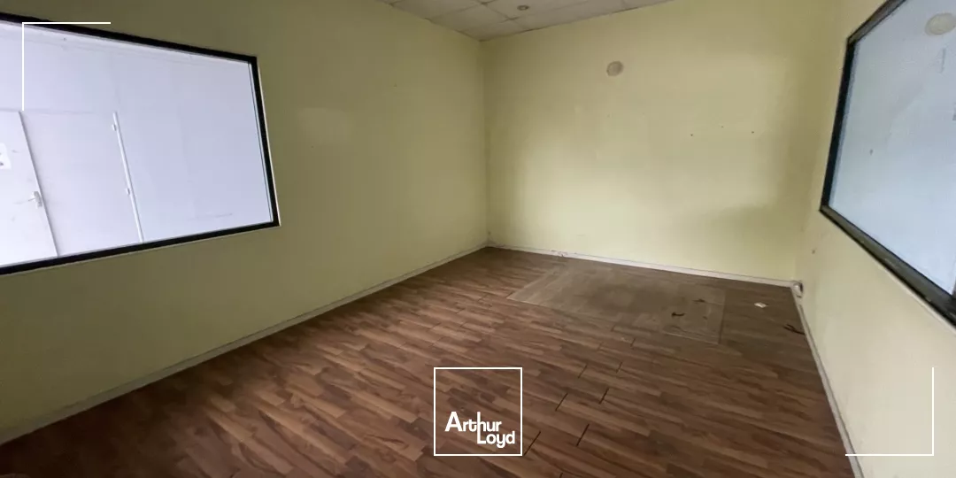 A LOUER - LOCAL D'ACTIVITE d'env. 450 m2