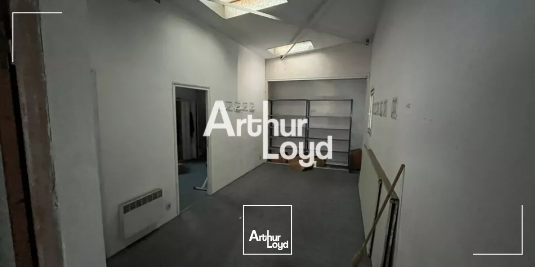 Location locaux d'activités 248m² - SAINT-RAPHAËL