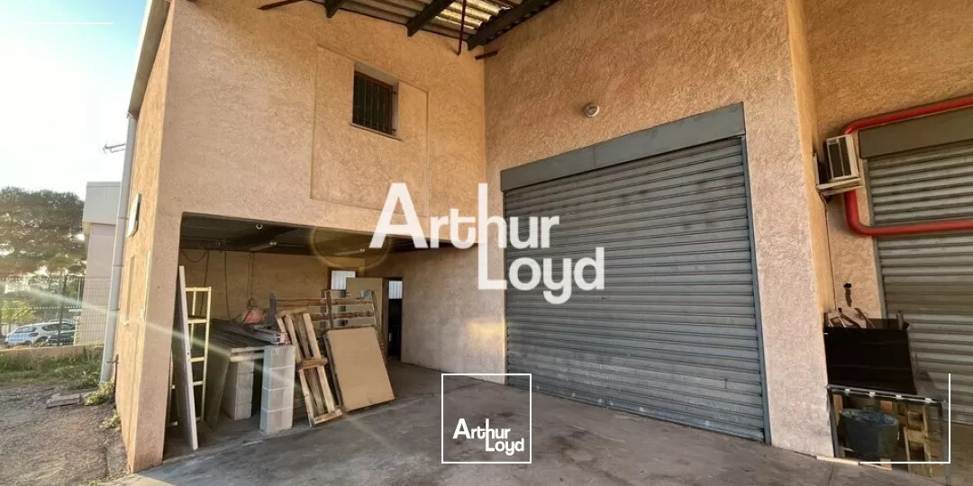 Location locaux d'activités 248m² - SAINT-RAPHAËL