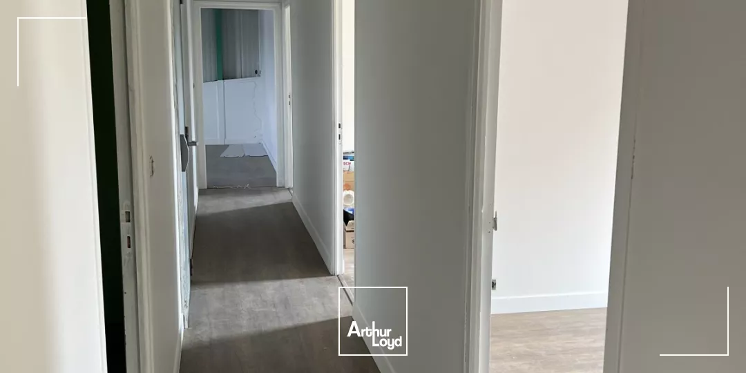 Locaux commerciaux à louer à BOIS ARNAULT 27250