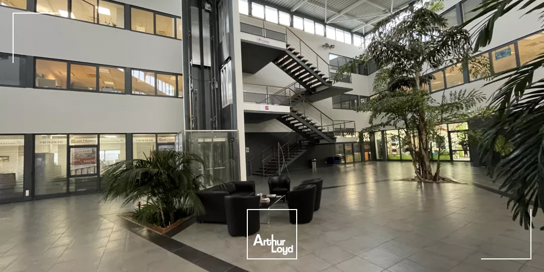 Bureaux à louer à ISNEAUVILLE 76230