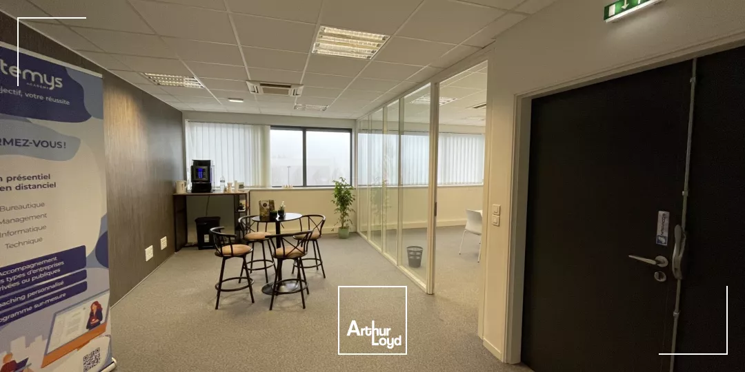 Bureaux à louer à ISNEAUVILLE 76230