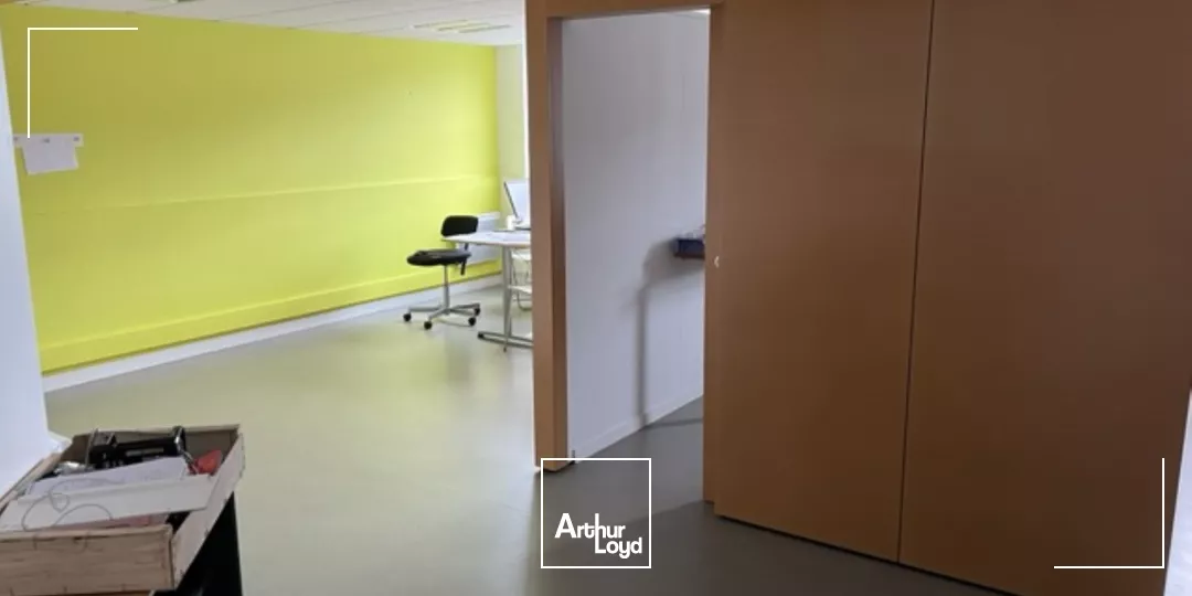A LOUER - BUREAUX - 90M² ENVIRON - BREST 