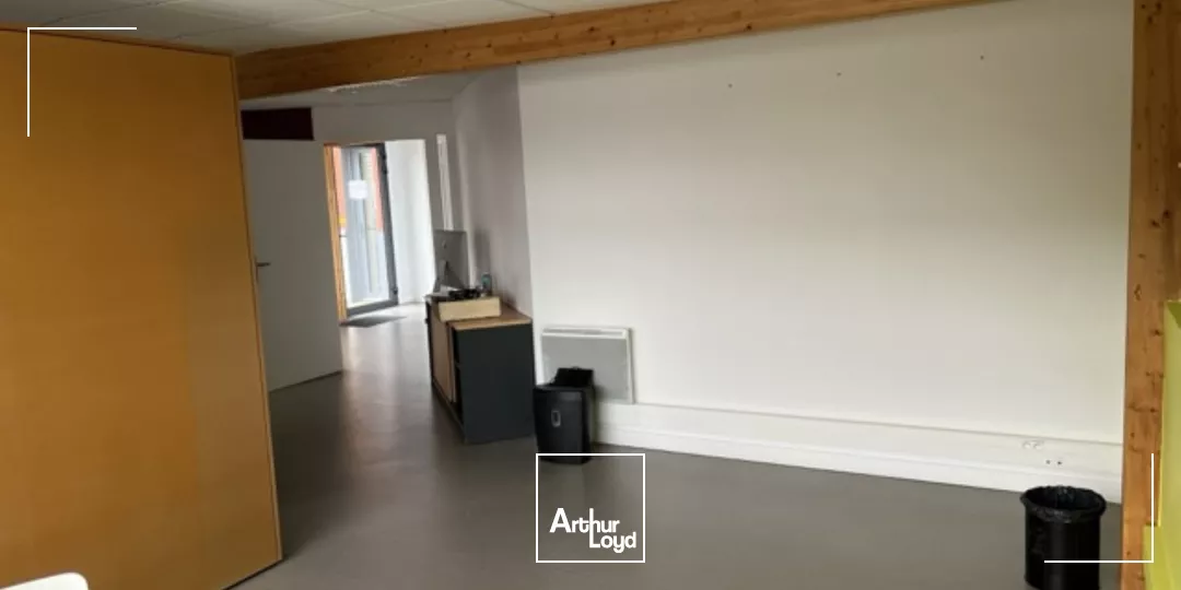 A LOUER - BUREAUX - 90M² ENVIRON - BREST 