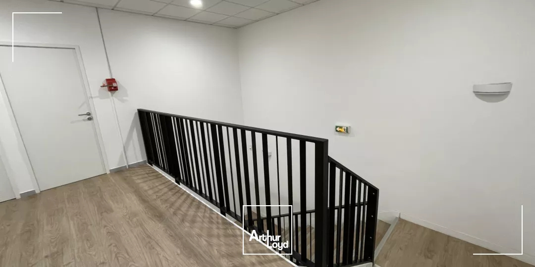 BUREAUX RÉNOVÉS À LOUER-245 M²-TECHNOPARC DE L'AUBINIÈRE