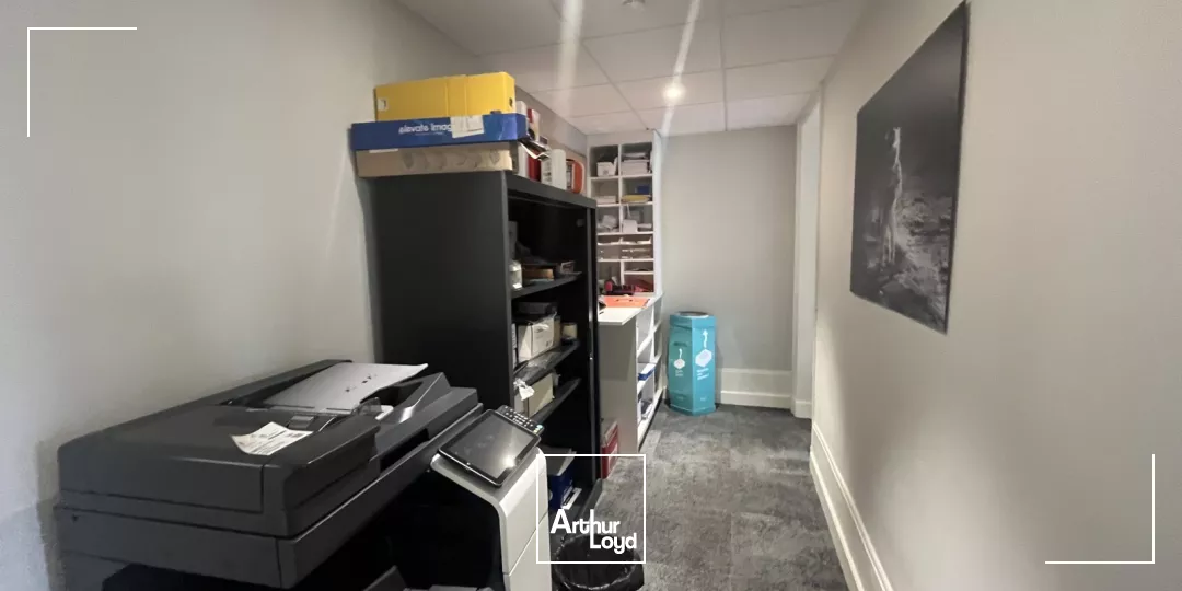 Bureaux Commerciaux rénovés au Coeur d'Orléans 278 m2 - Rue Jeanne d'Arc