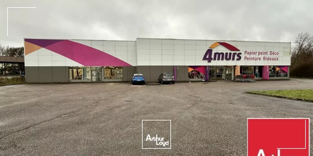 LOCAL COMMERCIAL à LOUER de 1350 m²