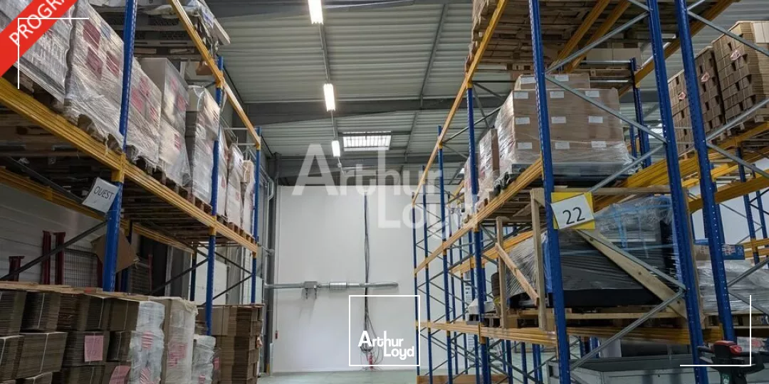 OUEST DE RENNES - LOCAL D'ACTIVITE NEUF - GRAND VOLUME AVEC 1 QUAI