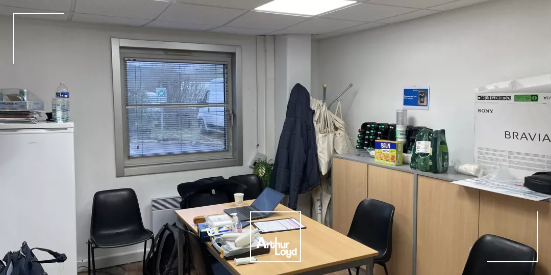 Entrepôt à louer sur le CRT 2 de Lesquin