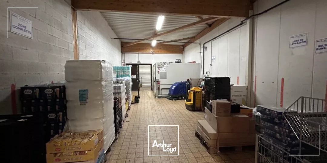 LOCAL COMMERCIAL à LOUER de 800 m²