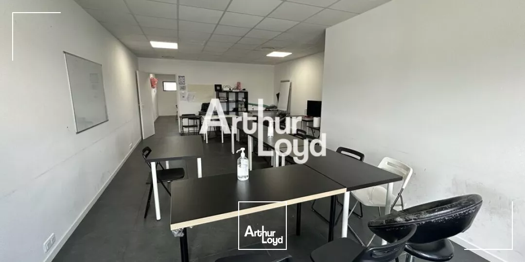 Bureaux à louer 175 m² divisibles dès 75 m² - Fréjus