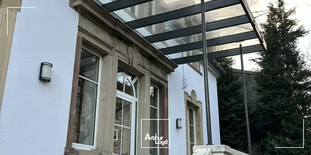 BUREAUX à VENDRE de 260 m²