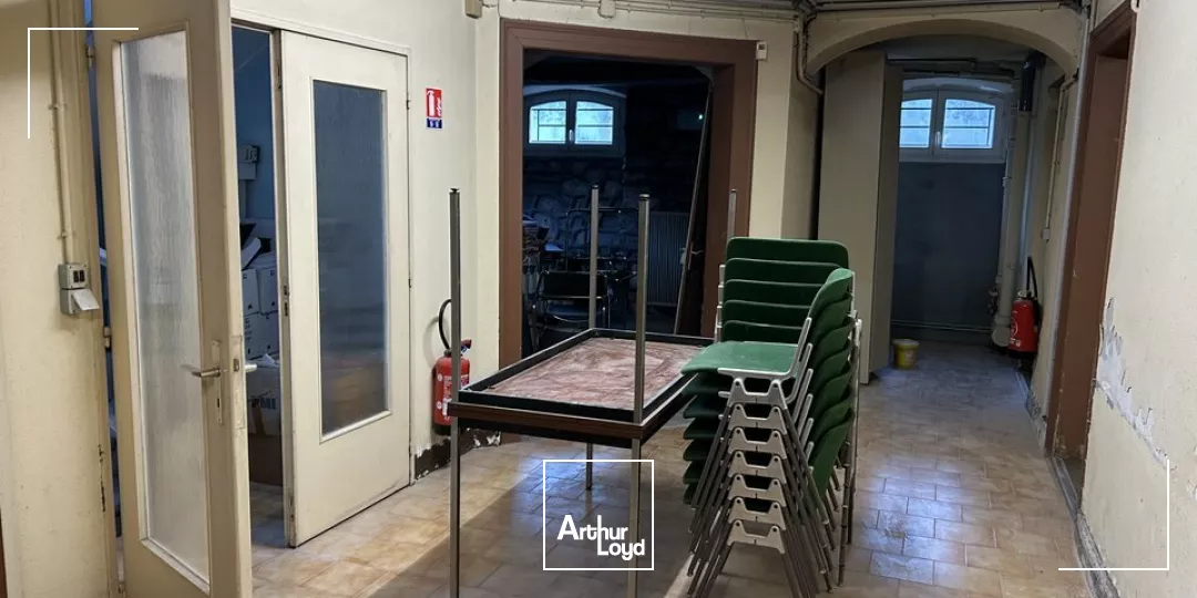 BUREAUX à VENDRE de 260 m²