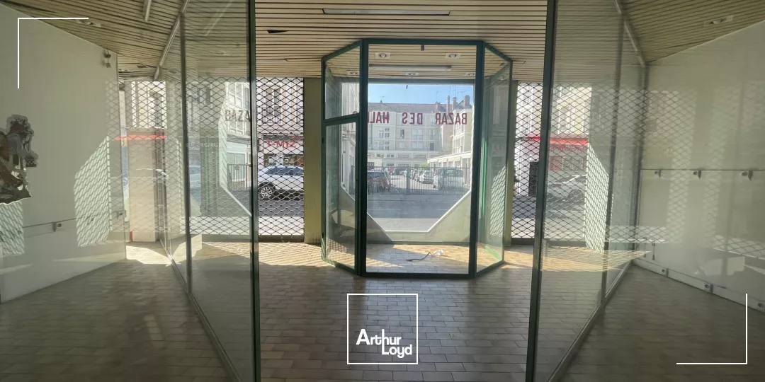 290 m2 de local commercial proche extra centre de Beauvais