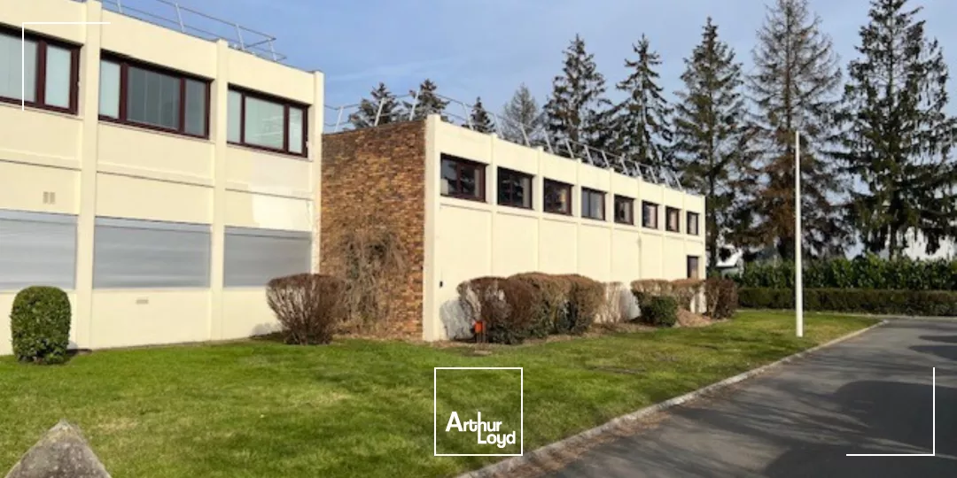 Locaux d'activité à louer à LES LOGES EN JOSAS 78350