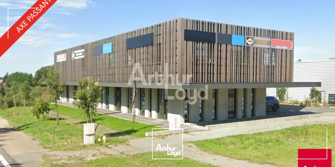 Bureaux neufs de 75m² avec une belle visibilité sur axe passant - VITRE