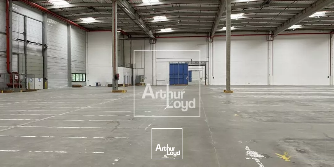 ENTREPOT LOGISTIQUE GRANDE SURFACE
