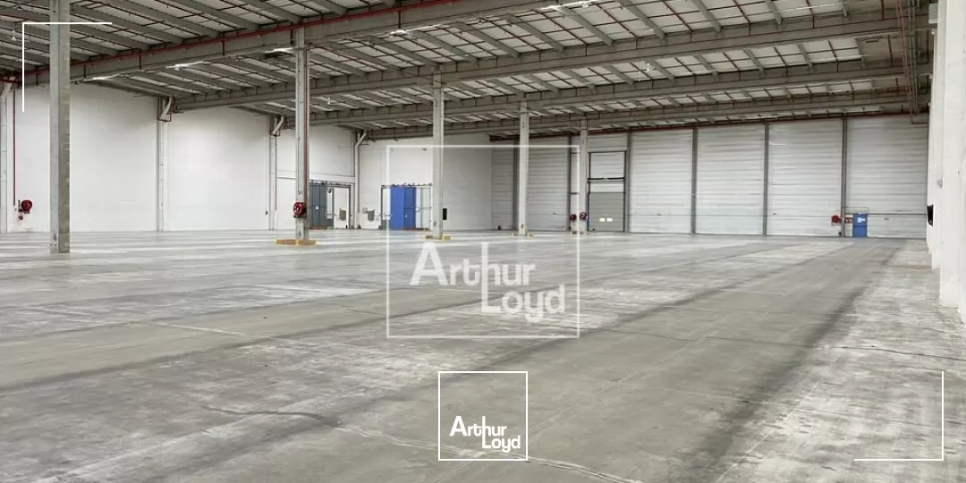ENTREPOT LOGISTIQUE GRANDE SURFACE