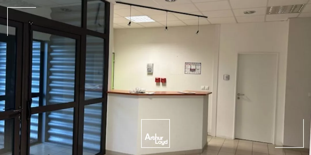 ENSEMBLE DE BUREAUX PERIPHERIE DE VICHY 