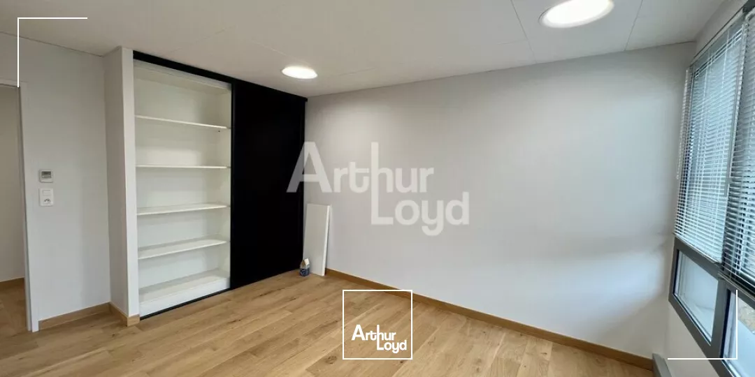 SAINT GREGOIRE - BUREAUX A LOUER 234 M² - PARC D'AFFAIRES EDONIA