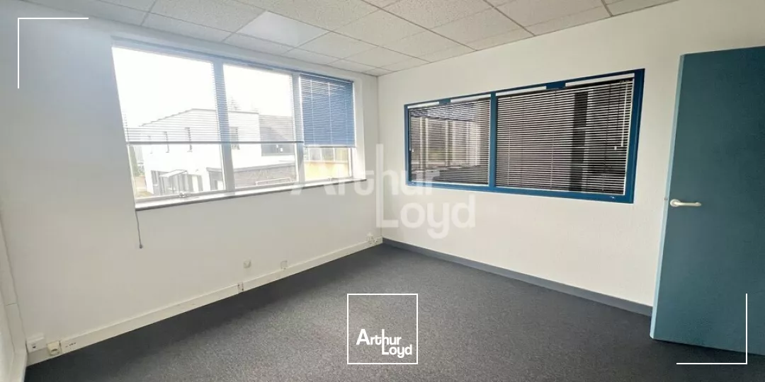 CESSON SEVIGNE - BUREAUX A LOUER - 177 M²