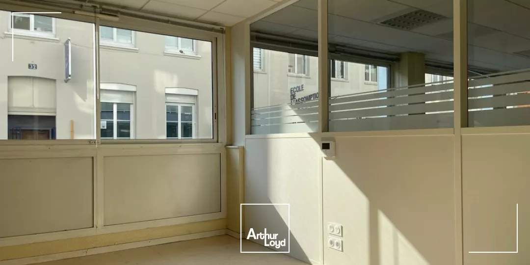 À LOUER - LE HAVRE / CENTRE - BUREAUX - 353,5 m² 