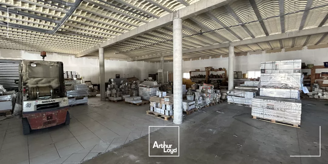Entrepôt à Louer - Perpignan - 380 m2 - Visibilité exceptionnel