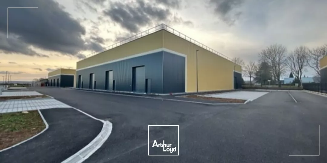 LOCAL D'ACTIVITE - ENTREPOT à VENDRE de 1398 m²