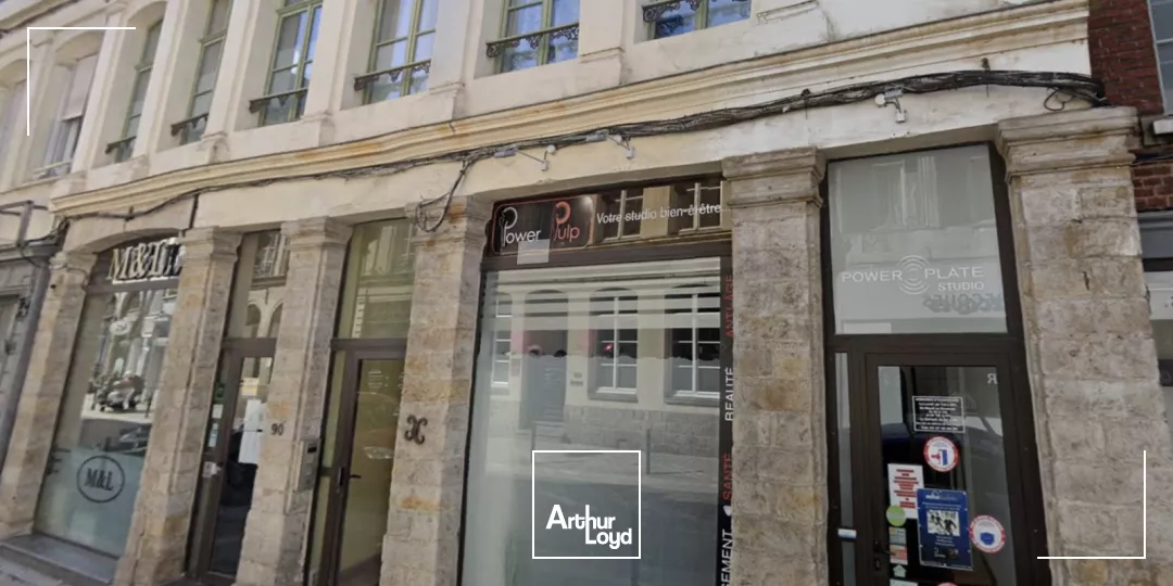 Local commercial à louer dans le vieux valenciennes, surface de 85m2