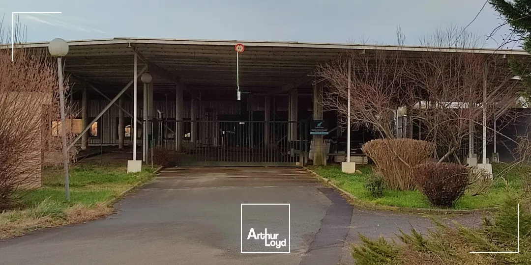Louez votre local d'activité de 6000 m2 proche BELLEVILLE-EN-BEAUJOLAIS
