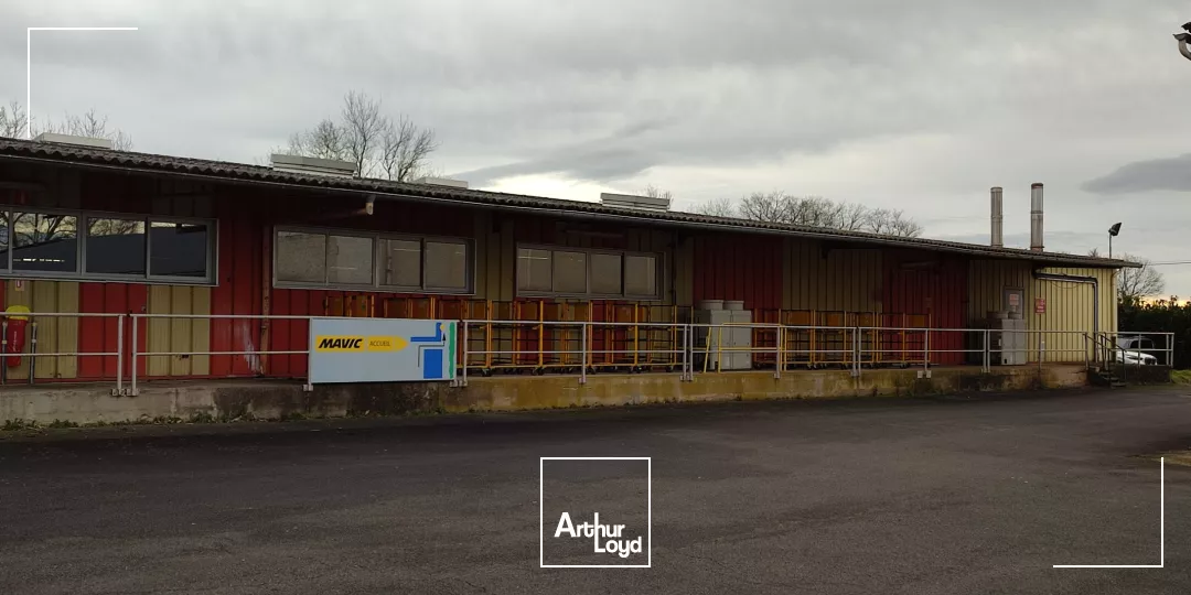 Achetez votre local d'activité de 6000 m2 proche BELLEVILLE-EN-BEAUJOLAIS