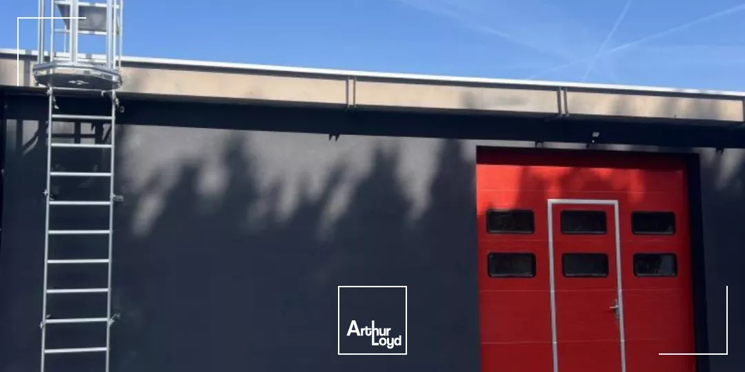 Locaux d'activité à vendre à MAUREPAS 78310