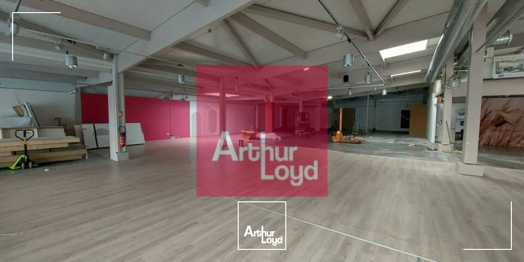 LOCAL COMMERCIAL 1464 M² A LOUER COURNON D'AUVERGNE division possible 