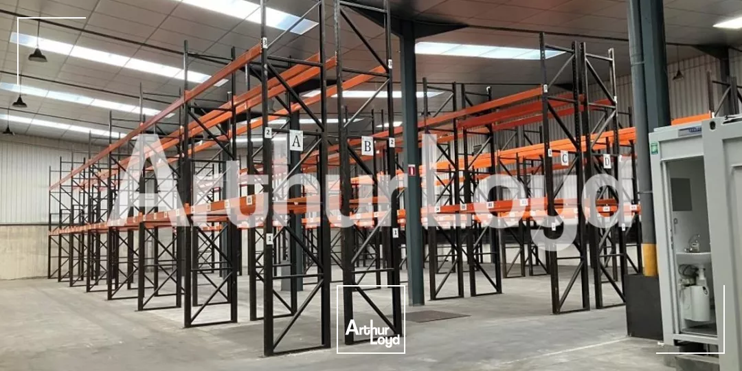 À VENDRE - Bâtiment industriel de 1000 m² environ