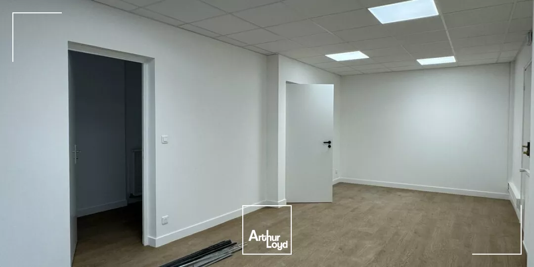 A louer bureaux commerciaux 40 m² - TOURS CENTRE