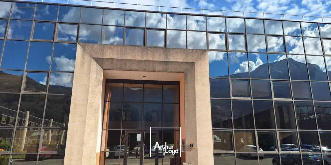 A VENDRE OU A LOUER BUREAUX 125M² SEYSSINET-PARISET