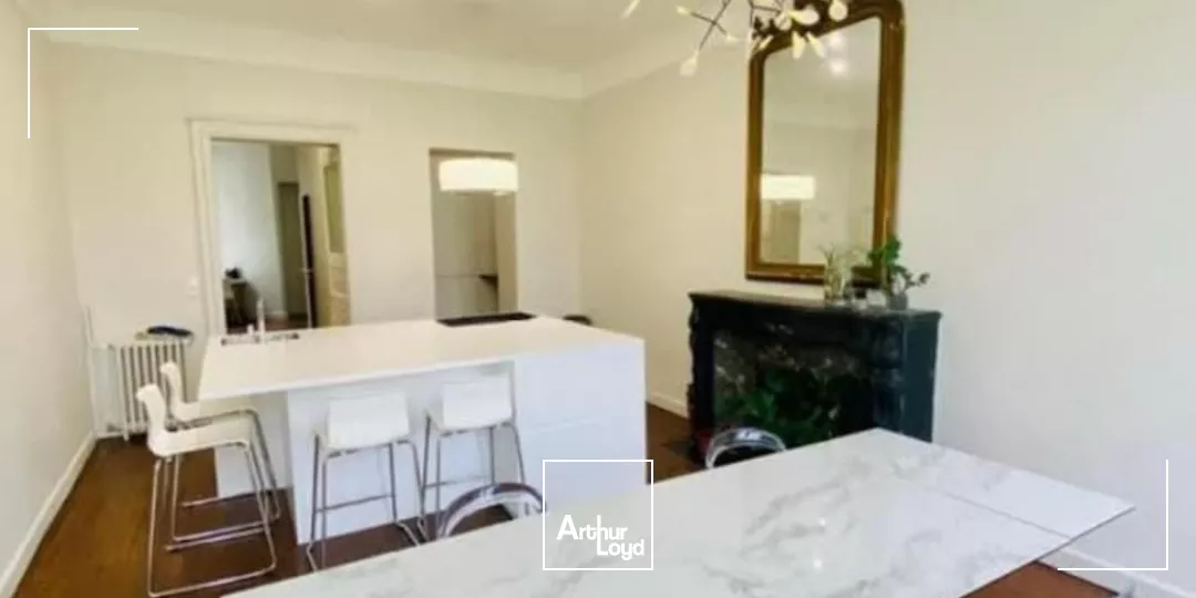 BUREAUX D'EXCEPTION À VENDRE OU À LOUER-200 M²-CENTRE VILLE DE NANTES