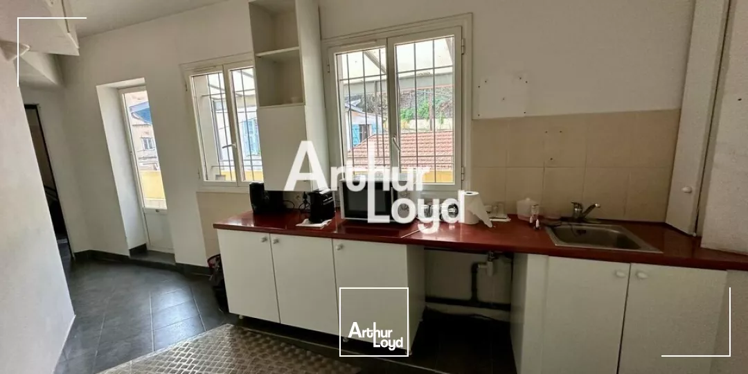 A LOUER 356M² NICE LA MADELEINE SOIT 206M² DE BUREAUX ET 150M² DE LOCAL D'ACTIVITE