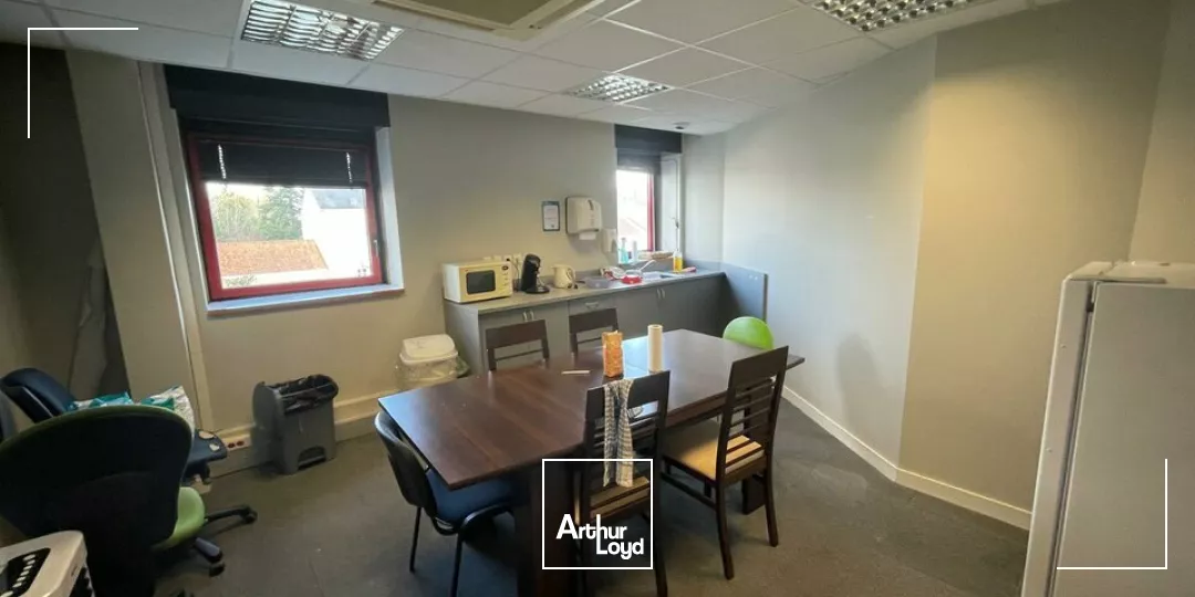 BORDURE DU PENTAGONE - A VENDRE - BUREAU 523m² - LA ROCHE SUR YON