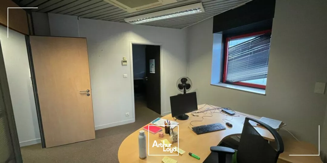 BORDURE DU PENTAGONE - A VENDRE - BUREAU 523m² - LA ROCHE SUR YON