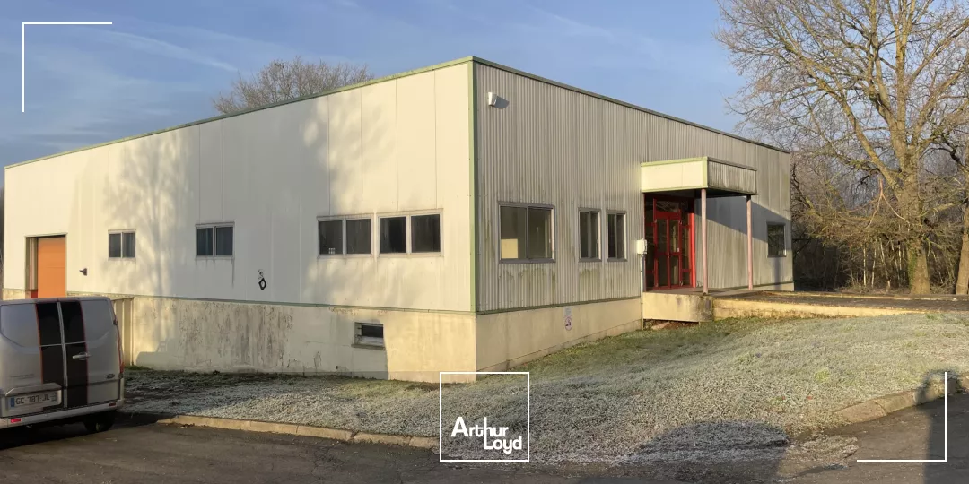 Locaux d'activité à louer d'environ 500 m2 à Therdonne